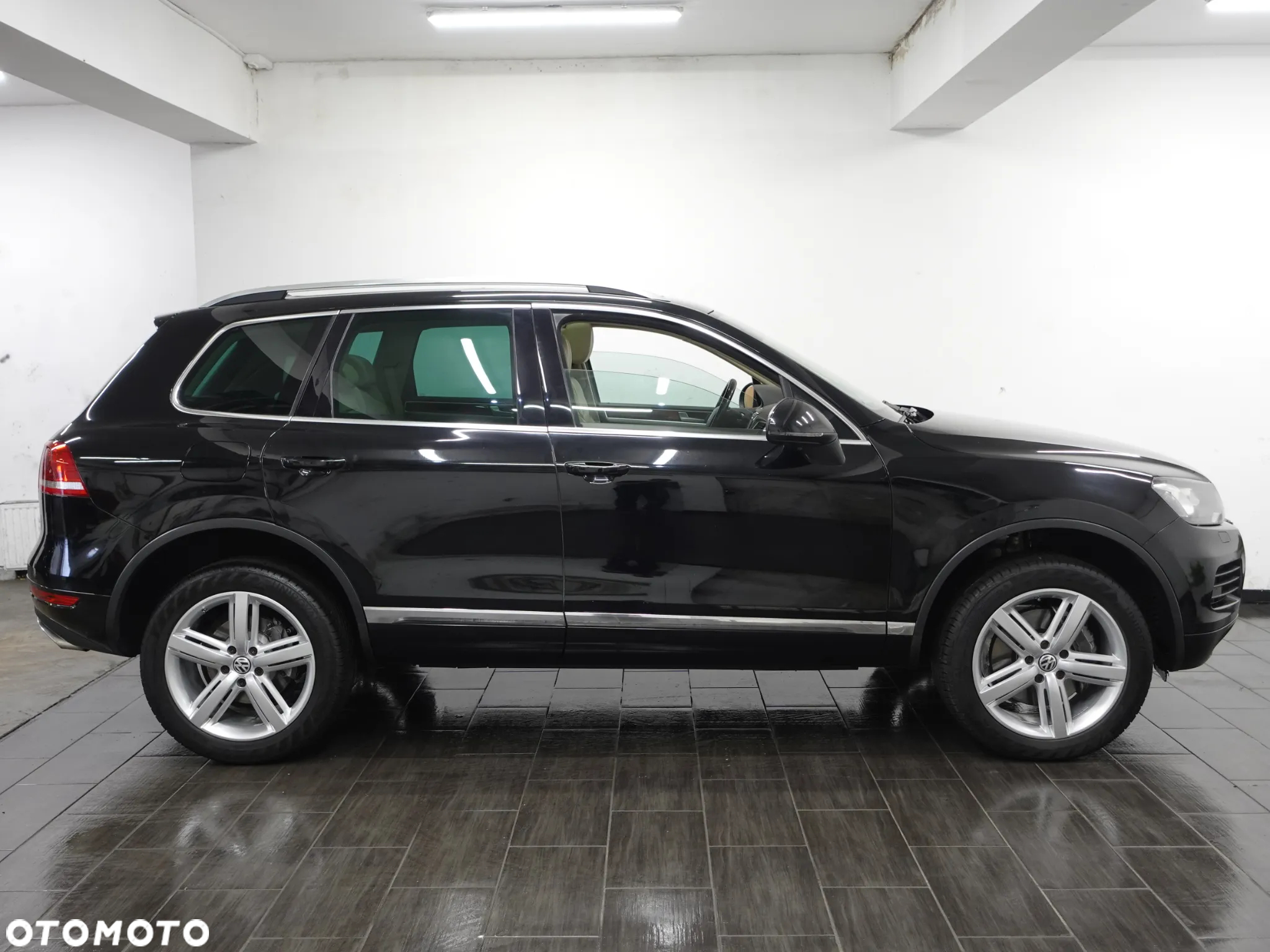 Volkswagen Touareg 4.2 V8 TDI DPF Automatik Exclusive - 16