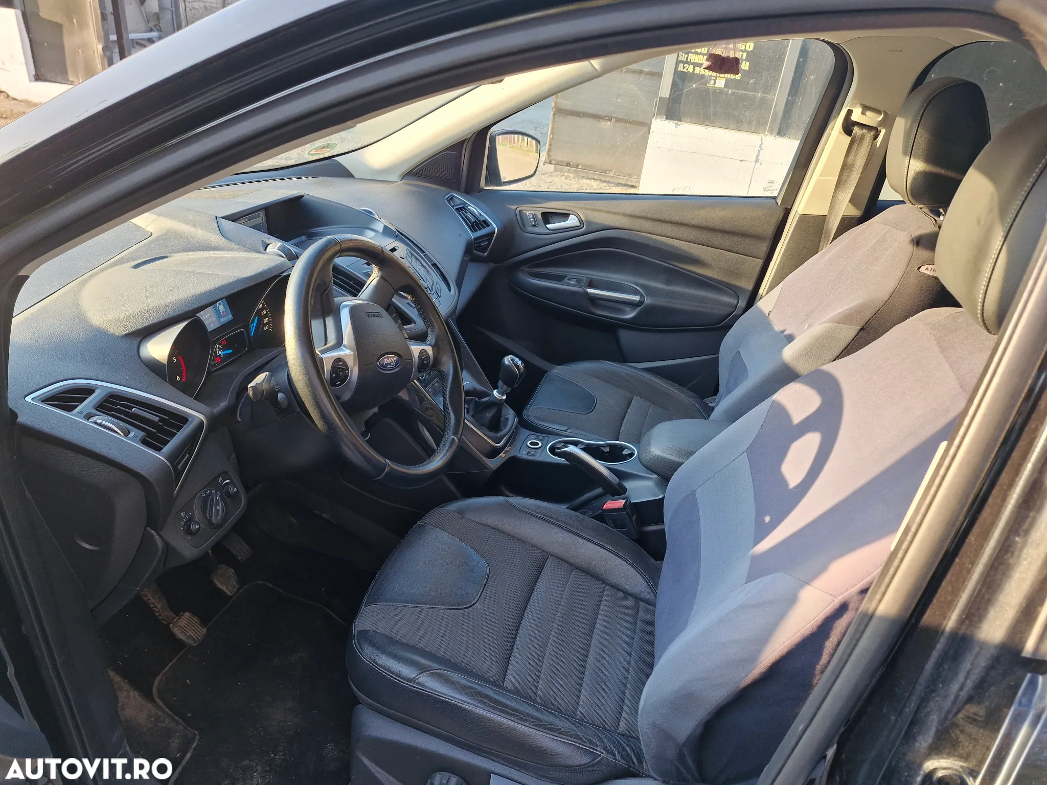 Ford Kuga - 3