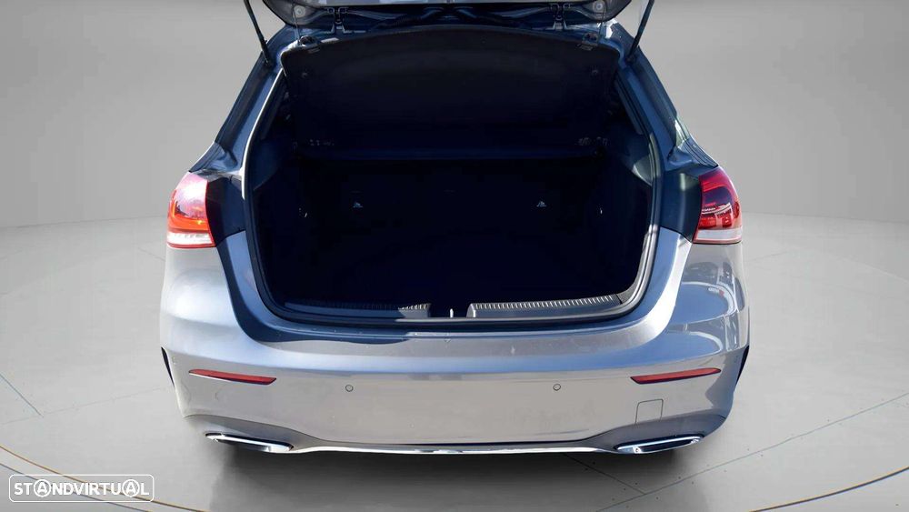 Mercedes-Benz A 180 d AMG Line Aut. — fotografia 8