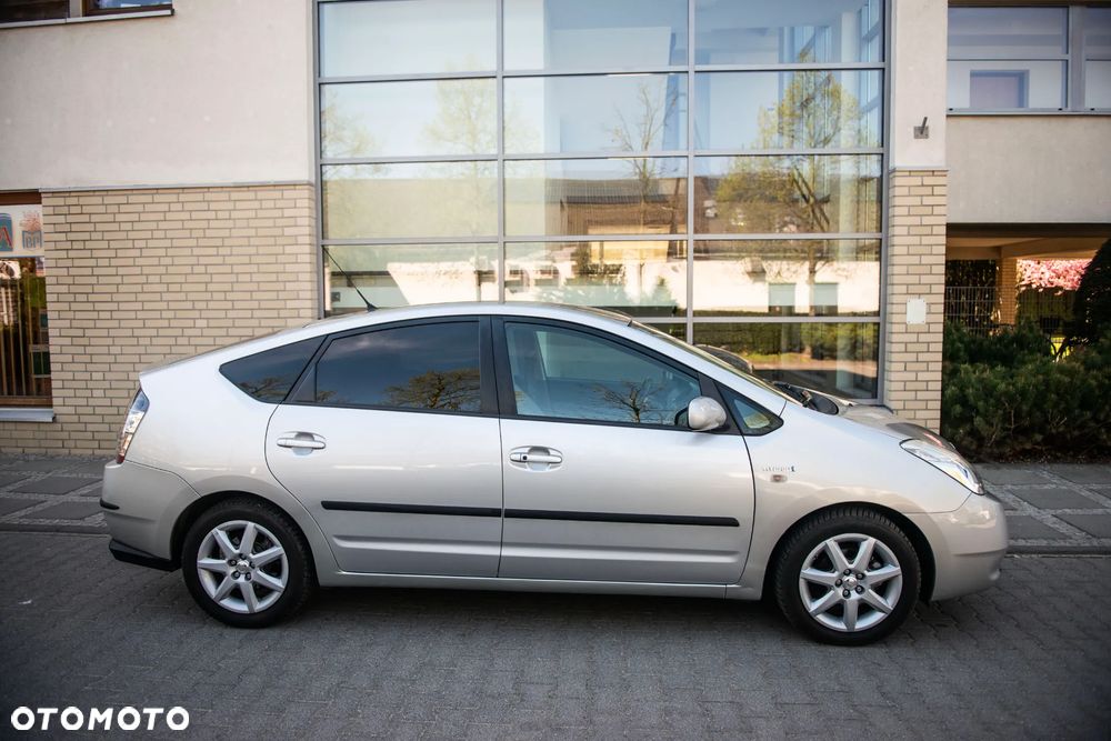 Toyota Prius 1.5 VVT-i Prestige - 13