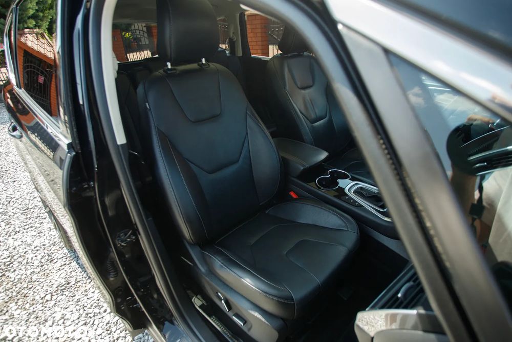 Ford S-Max 2.0 TDCi Bi-Turbo Titanium PowerShift - 36