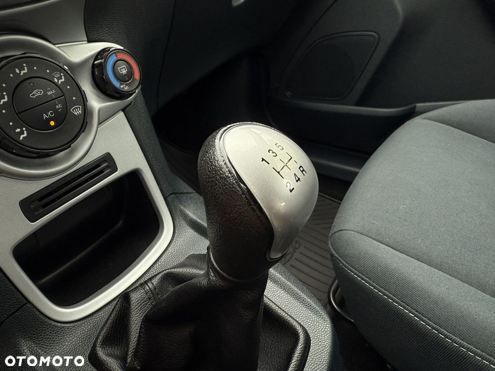 Ford Fiesta 1.25 Viva - 28