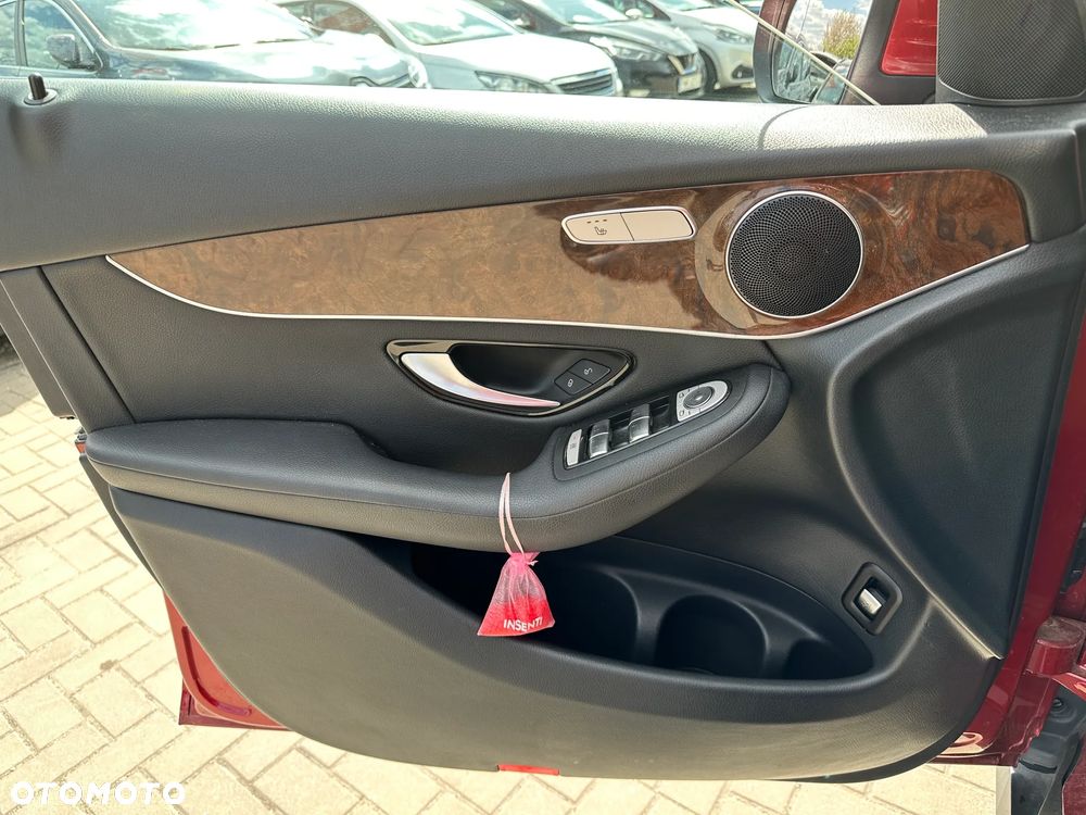 Mercedes-Benz GLC - 19