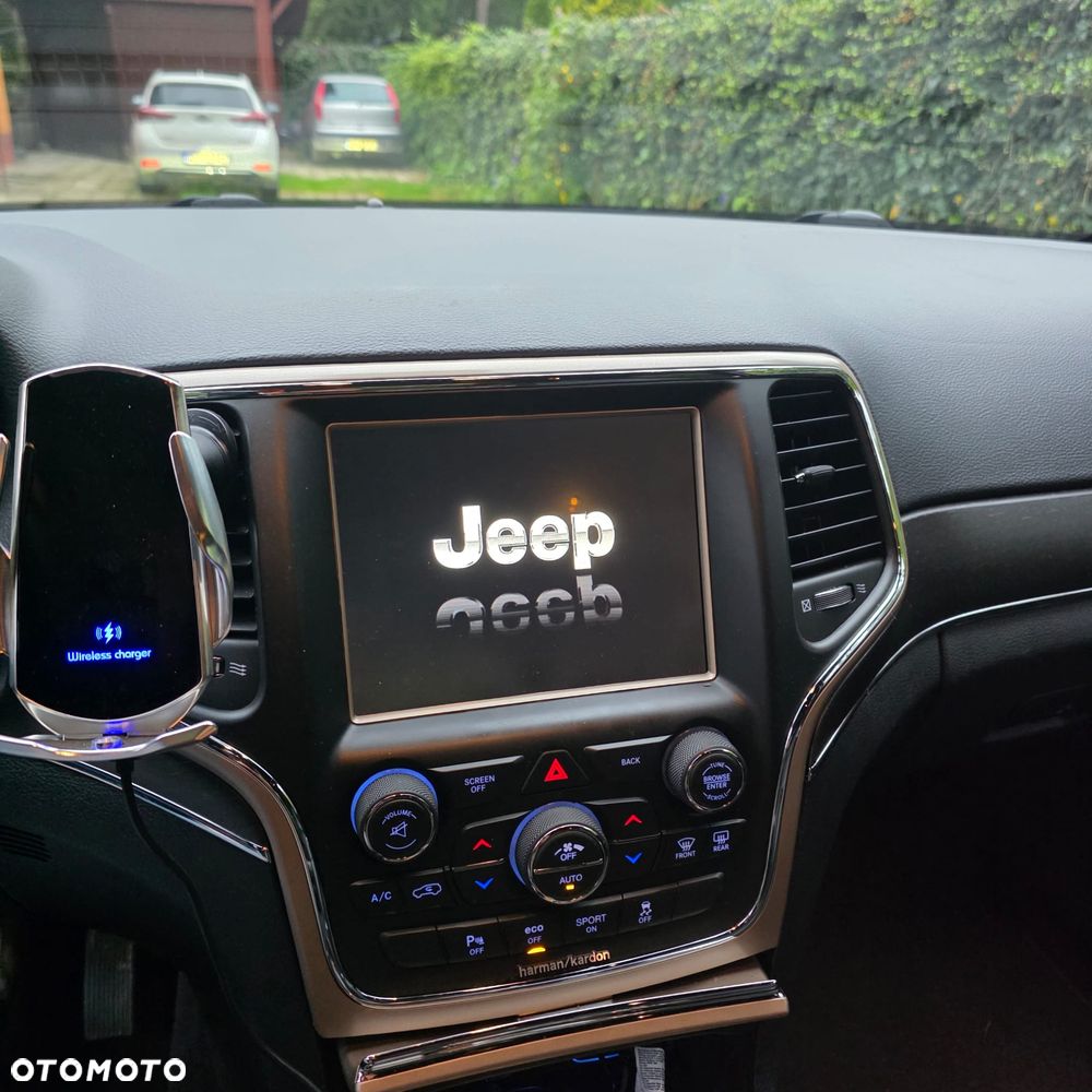 Jeep Grand Cherokee - 20