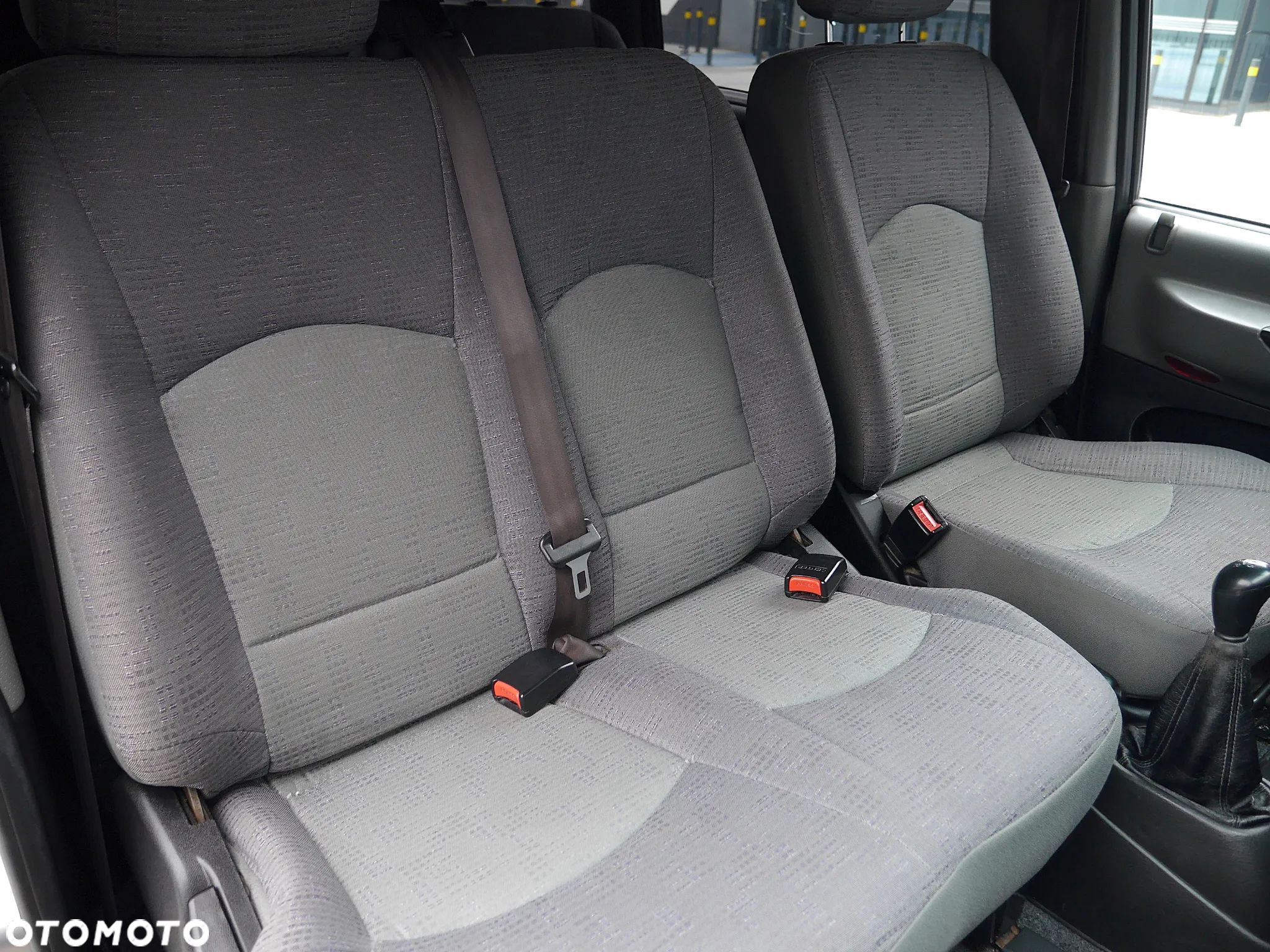 Hyundai H-1 2.5 CRDi Travel Family+ - 19