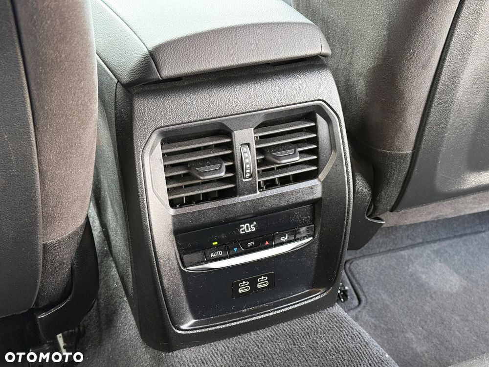 BMW Seria 4 420d xDrive M Sport sport - 32