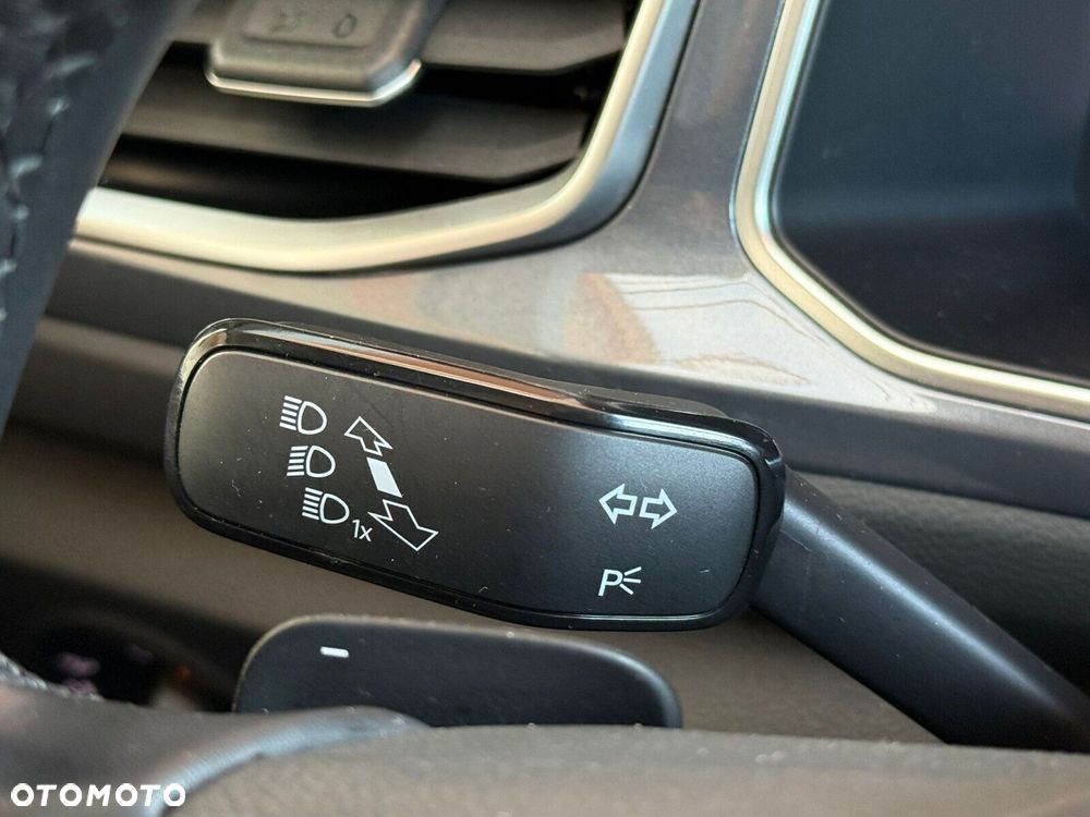 Volkswagen T-Roc - 20