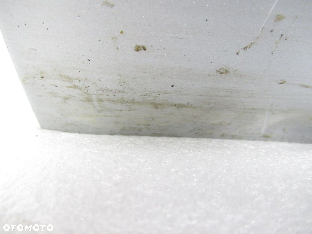 DRZWI PRAWE PRZEDNIE TOYOTA RAV 4 II 1D4 - 7