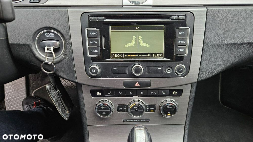 Volkswagen Passat Variant 2.0 TDI DSG BlueMotion Technology Trendline - 20