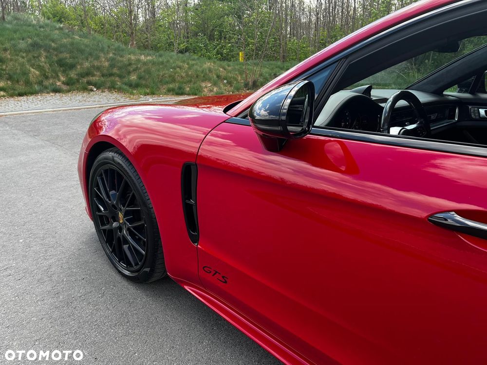 Porsche Panamera - 18