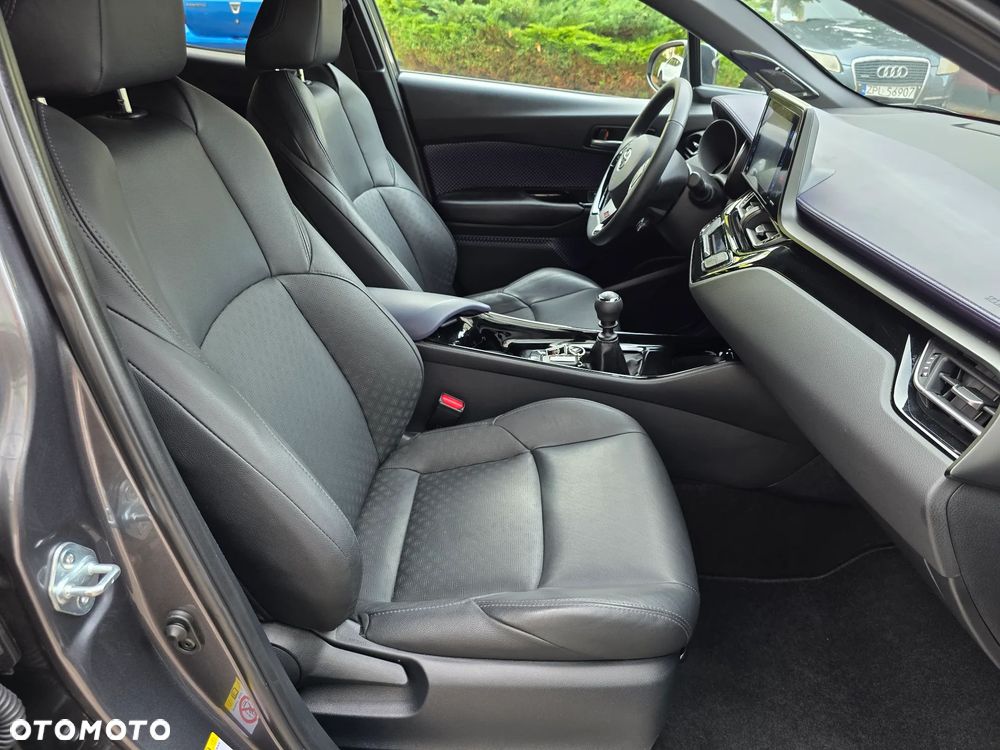 Toyota C-HR - 28