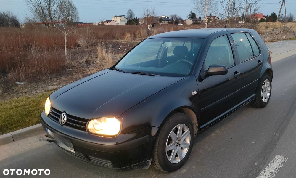 Volkswagen Golf 1.9 TDI Comfortline - 4