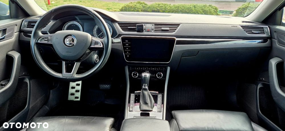 Skoda Superb 2.0 TDI 4x4 L&K DSG - 8
