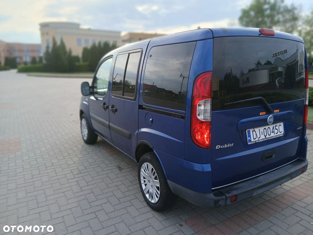 Fiat Doblo 1.9 JTD Family - 4