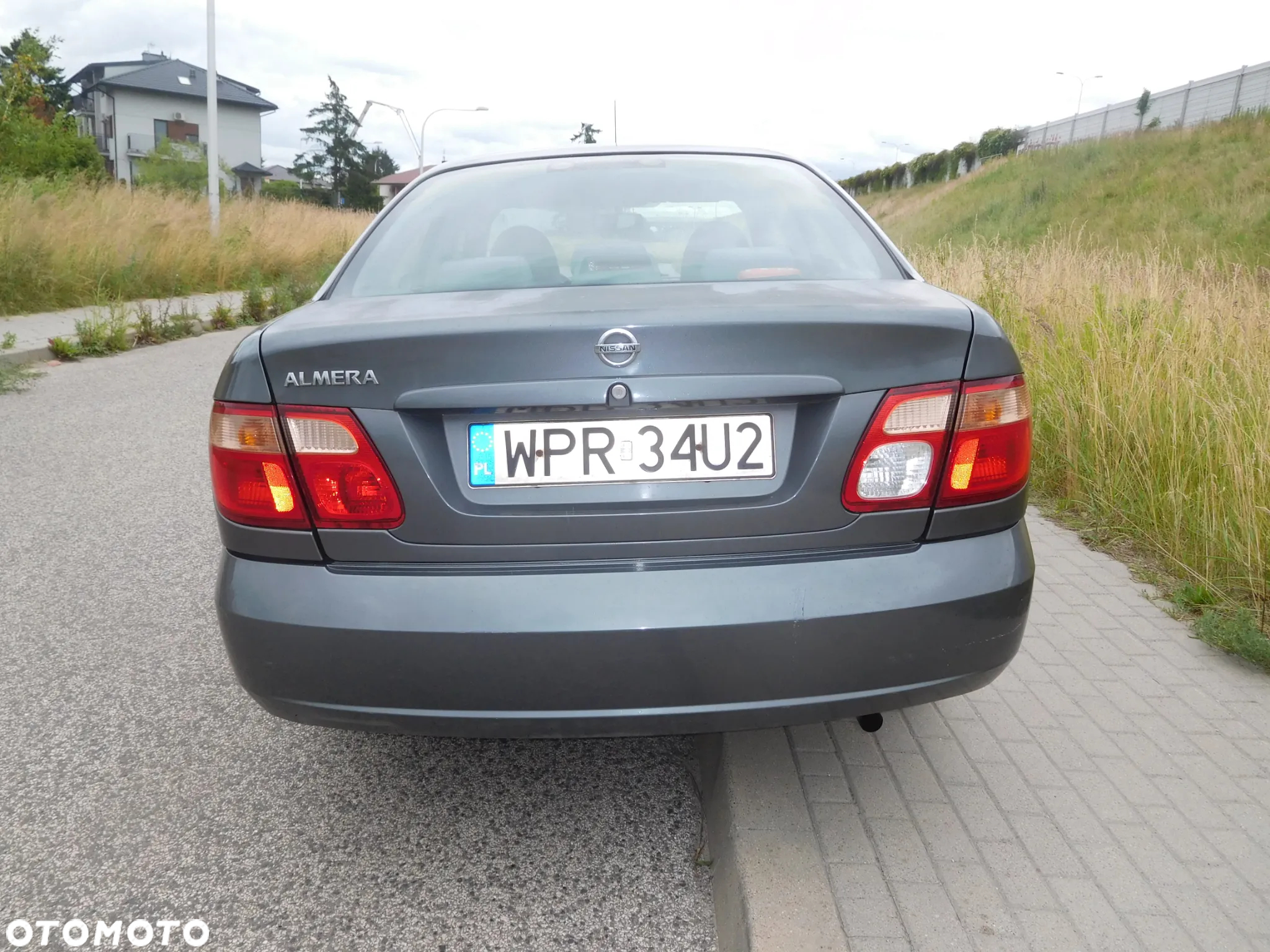 Nissan Almera II 1.5 Base - 15