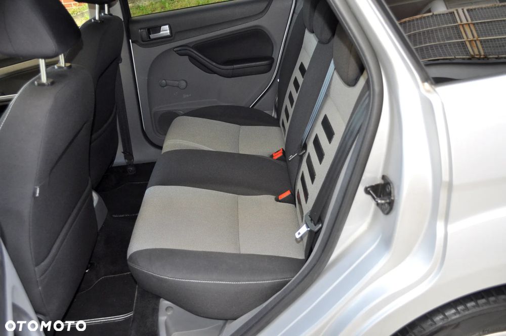 Ford Focus 1.6 16V Silver Magic - 15
