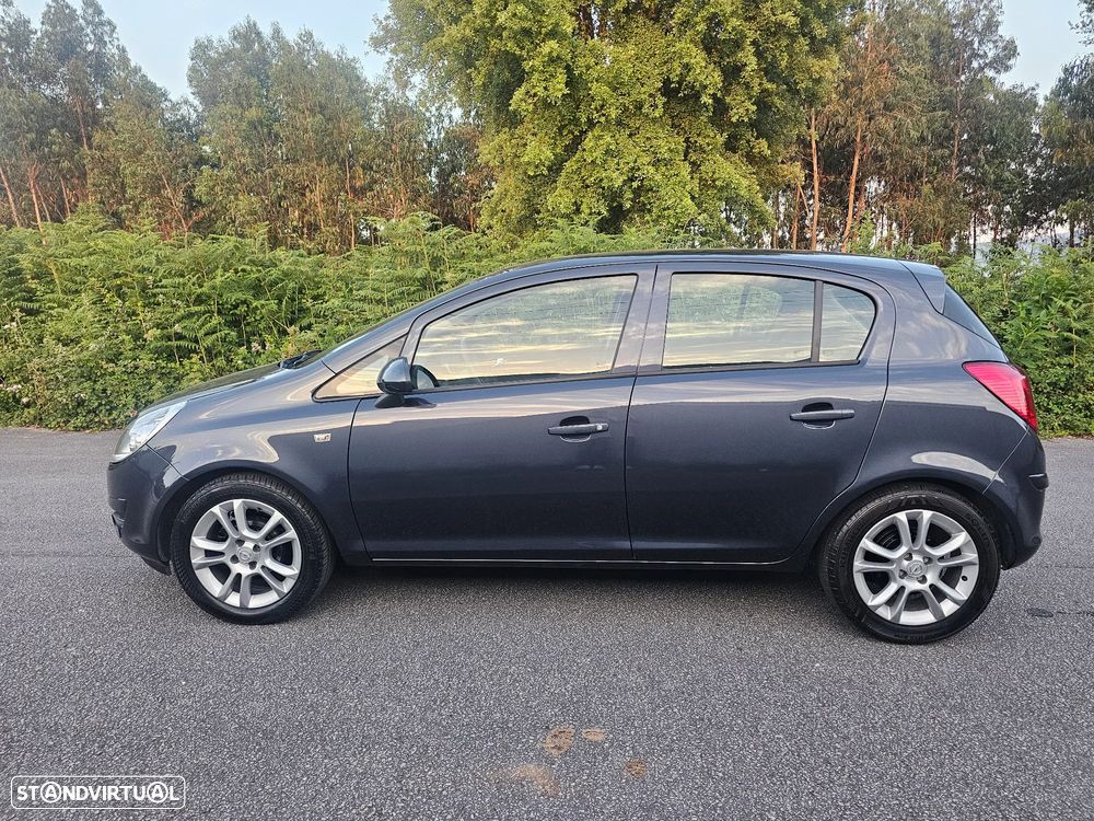 Opel Corsa 1.3 CDTI Enjoy EcoFLEX - 4
