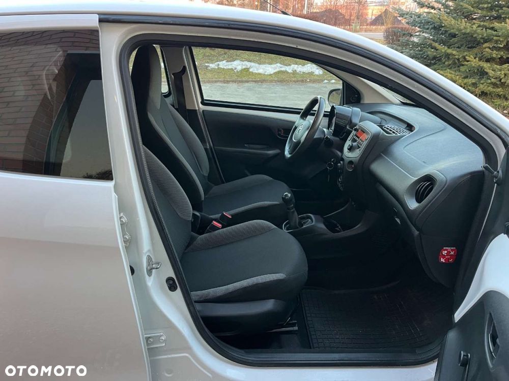 Toyota Aygo 1.0 VVT-i Sprint EU6 - 17