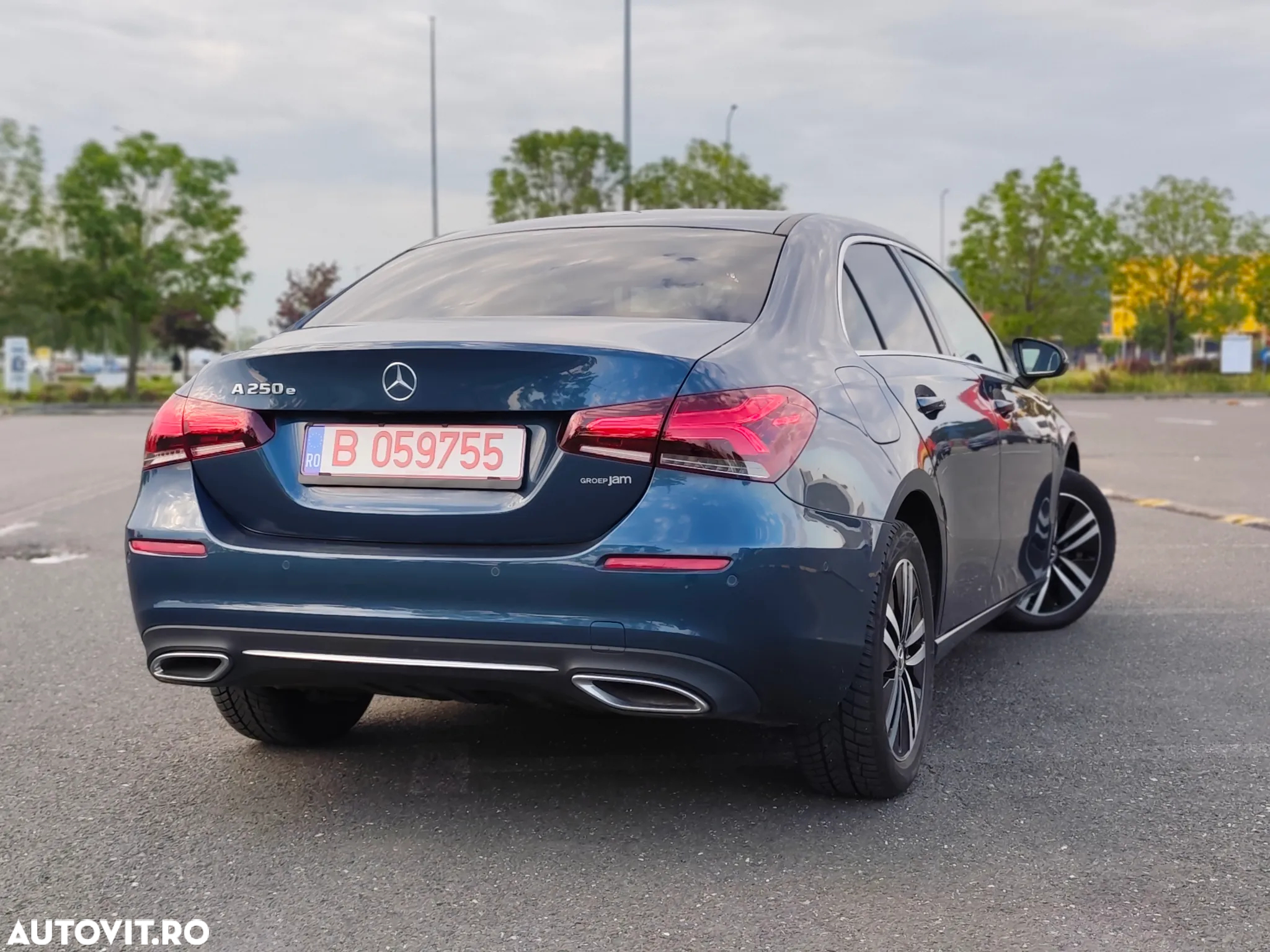 Mercedes-Benz A 250 e 8G-DCT Progressive - 5