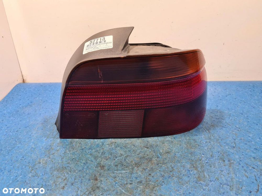 BMW 5 E39 SEDAN LAMPA TYŁ PRAWA ZEWNĘTRZNA - 1