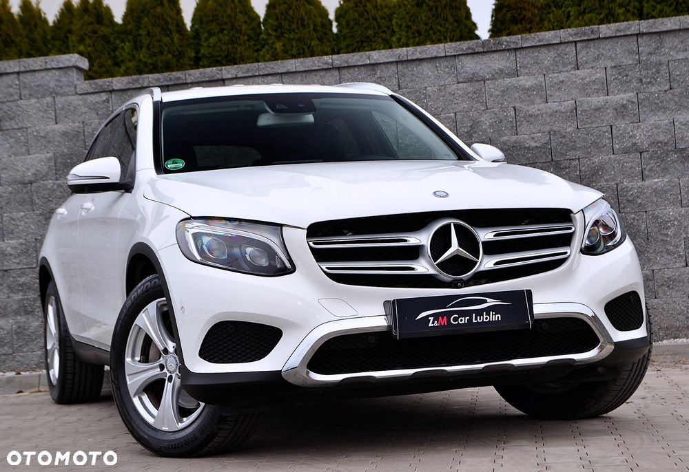 Mercedes-Benz GLC 250 4Matic 9G-TRONIC AMG Line - 1