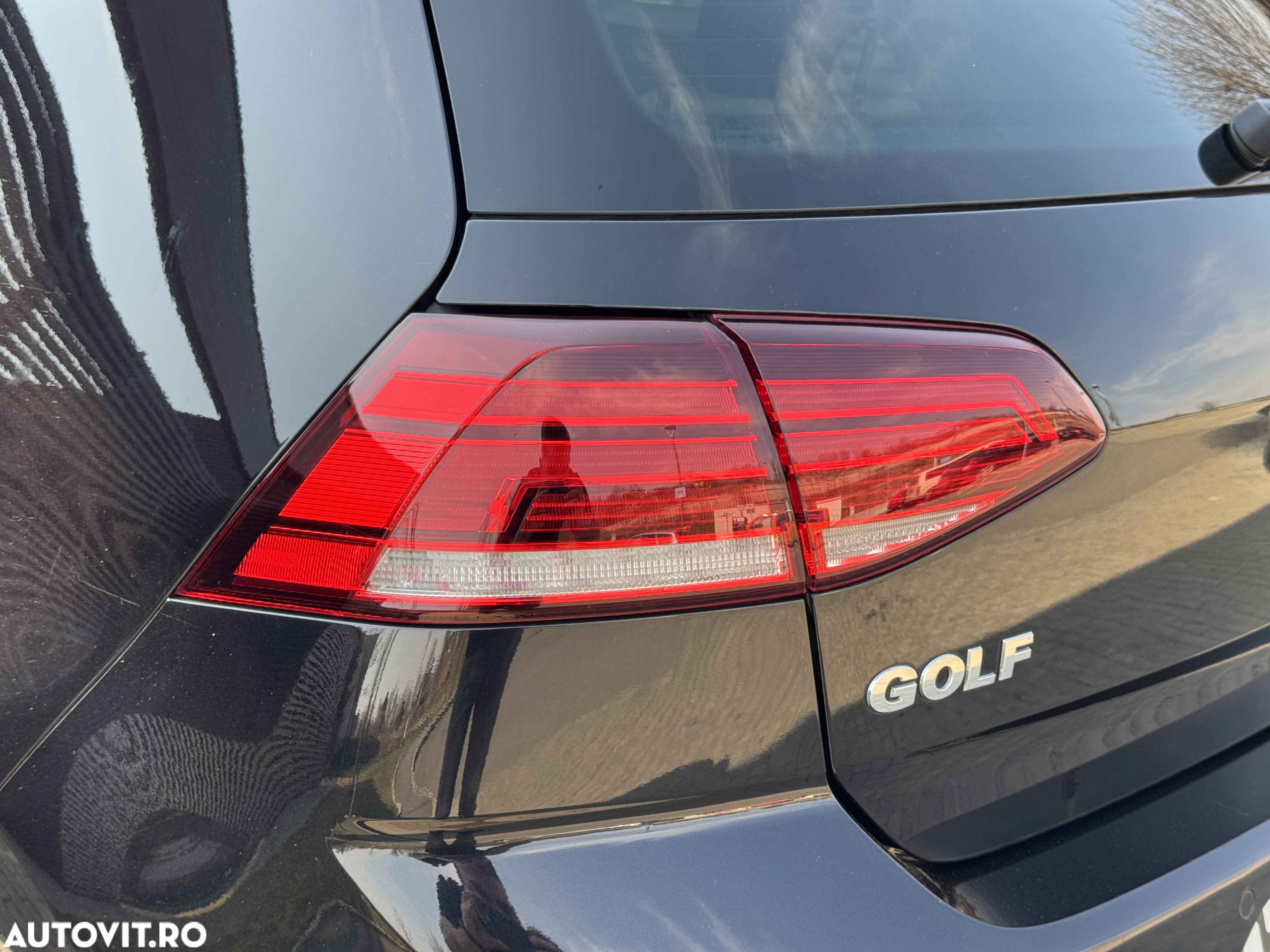 Volkswagen Golf 1.6 TDI DSG Highline - 18