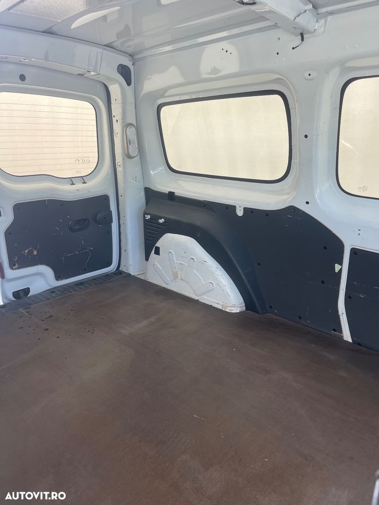 Renault Kangoo ver-grand-blue-dci-95-equilibre - 21