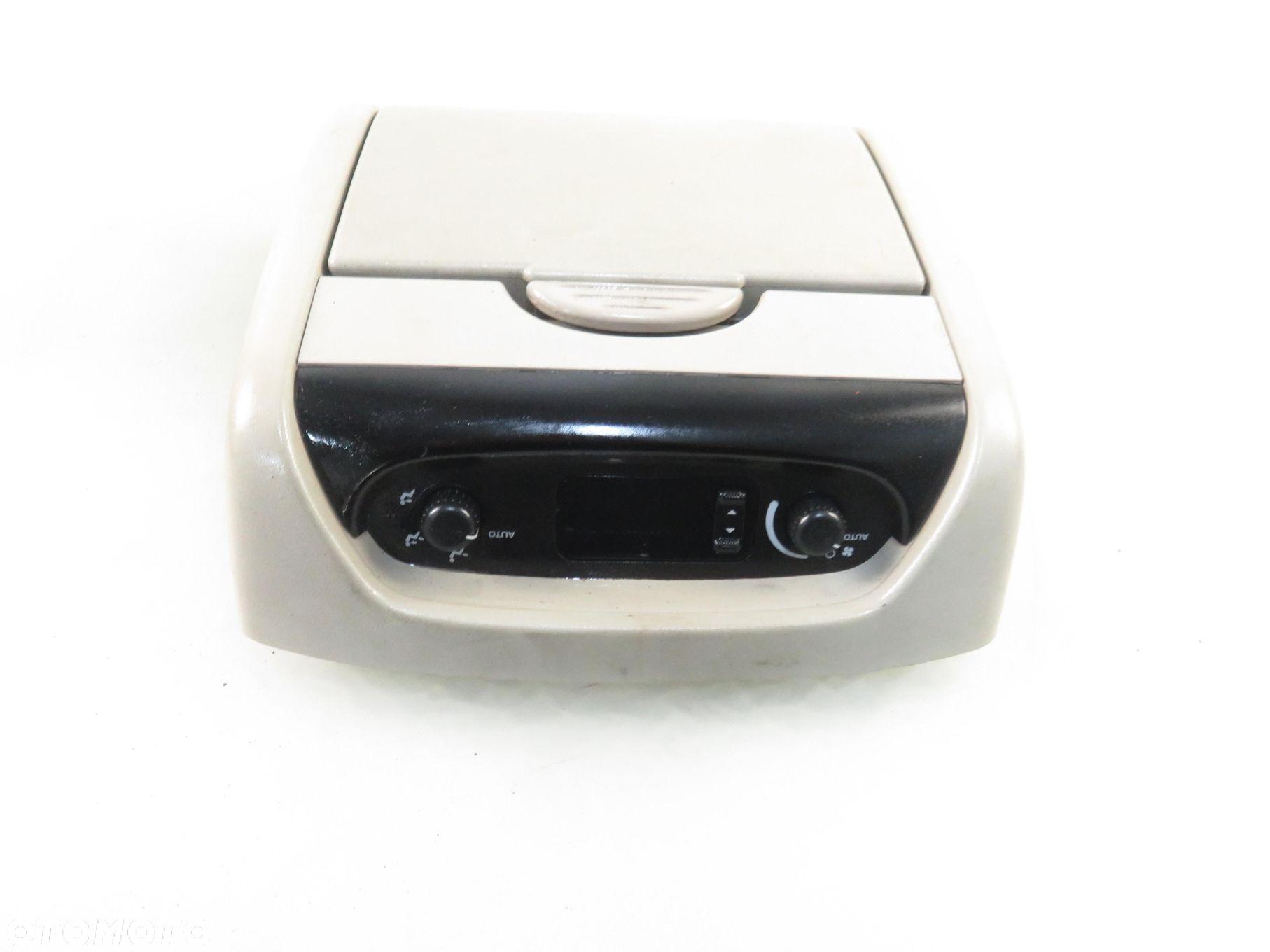 ODTWARZACZ EKRAN DVD CHRYSLER VOYAGER IV P05005009AD - 11