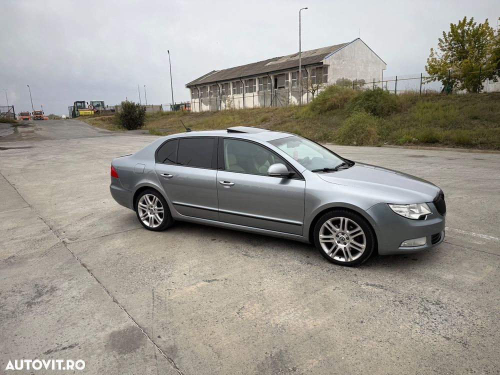 Skoda Superb 2.0 TDI DSG Ambition - 12