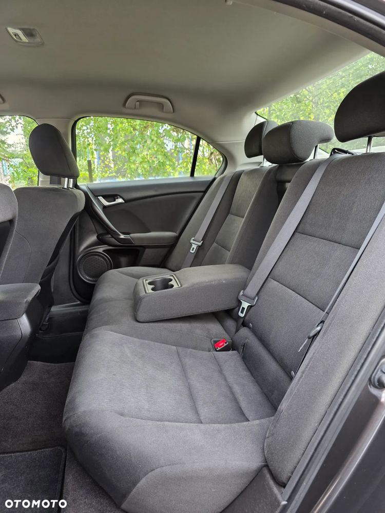 Honda Accord 2.0 Elegance - 30