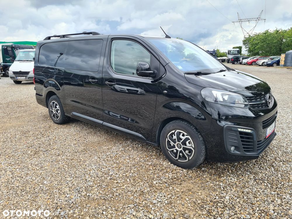 Opel Vivaro - 11