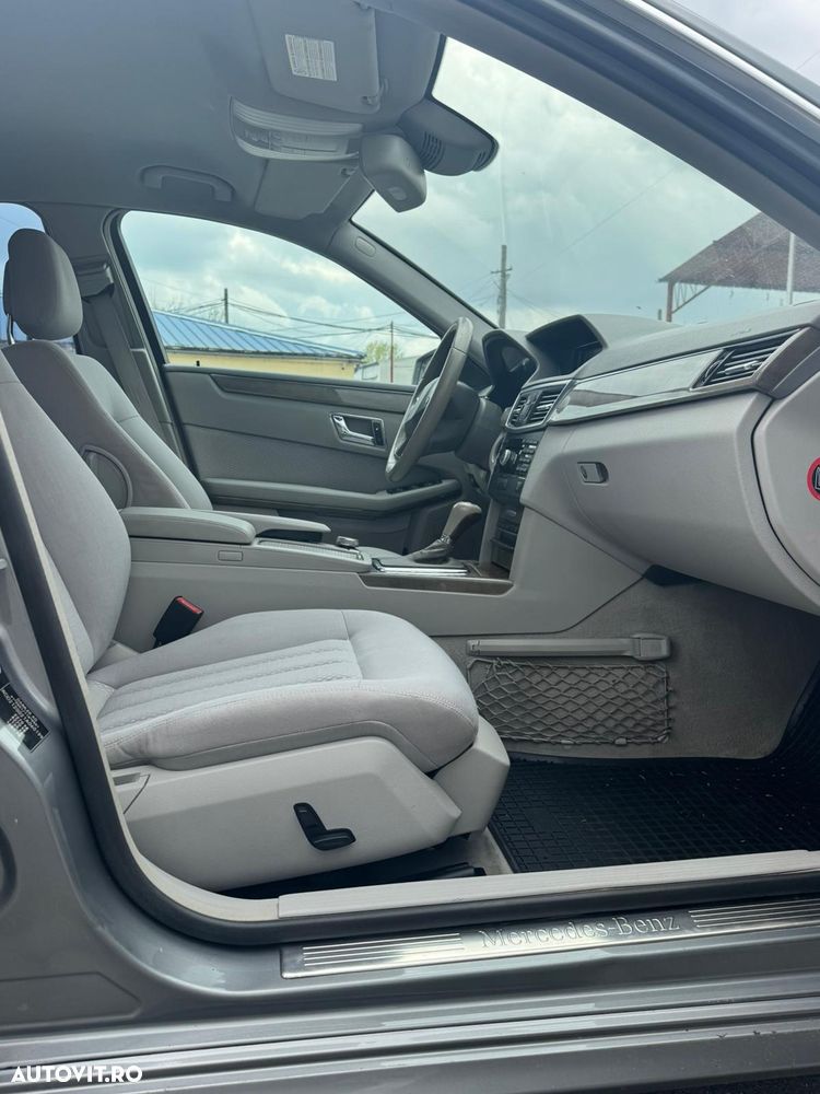 Mercedes-Benz E - 10