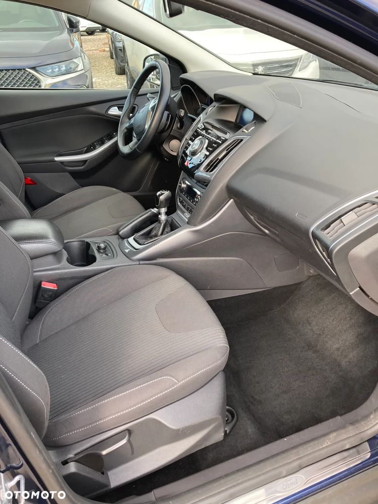 Ford Focus 1.0 EcoBoost STart-Stopp-System TITANIUM - 10