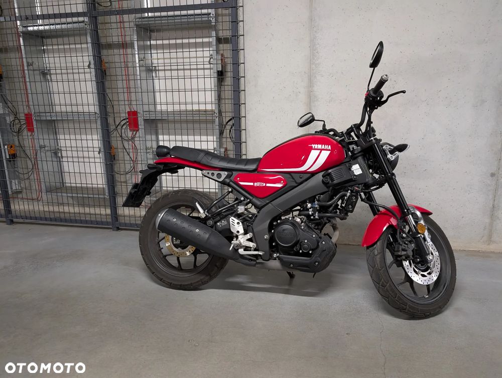 Yamaha XSR - 9