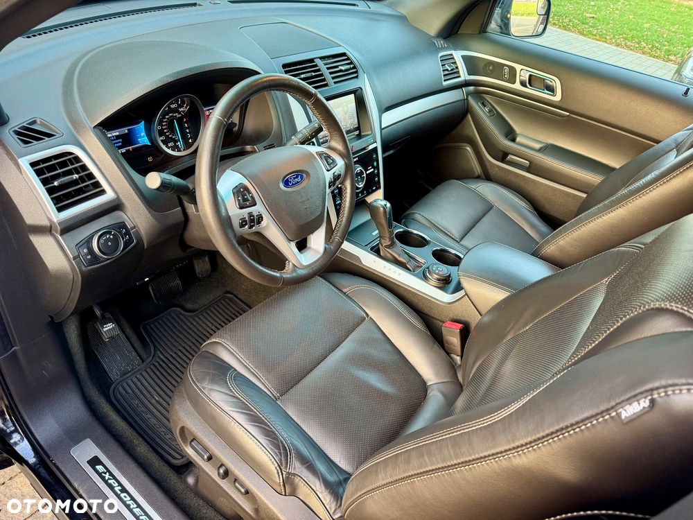 Ford Explorer - 12