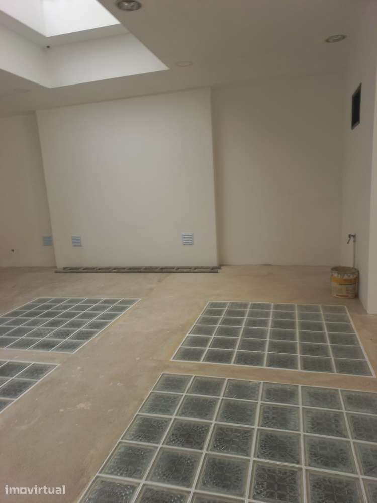 Escritório / armazém ao metro de Alameda e Olaias - Grande imagem: 4/16