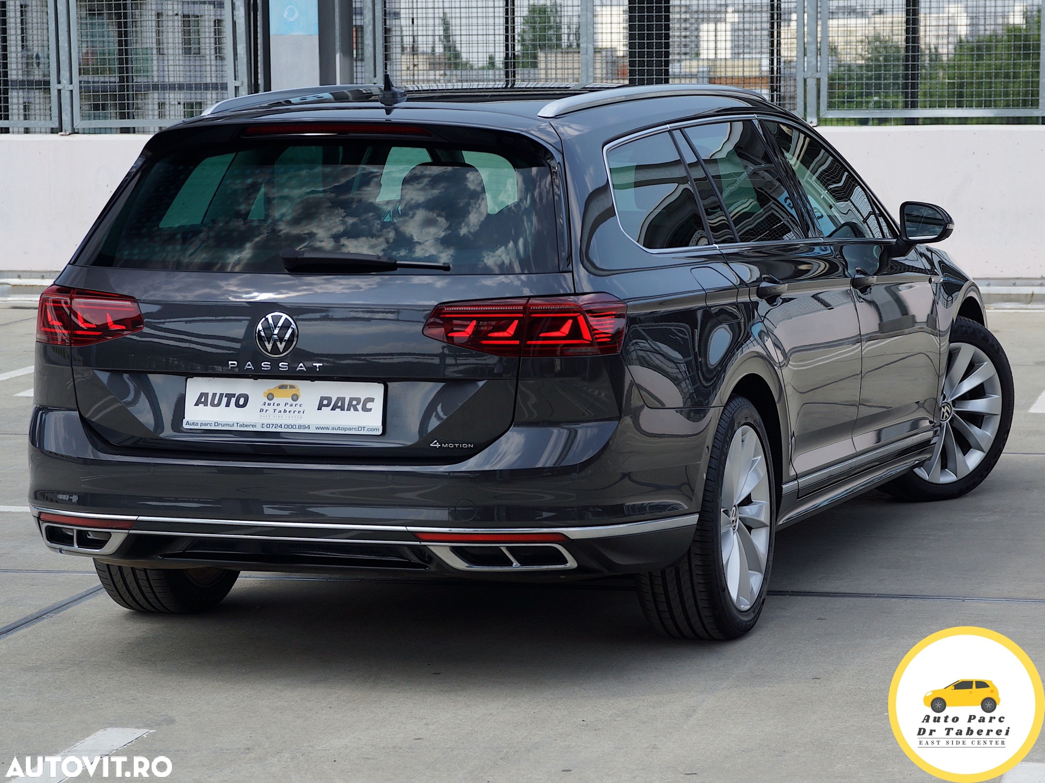 Volkswagen Passat Variant 2.0 TDI 4Mot DSG Highline - 9