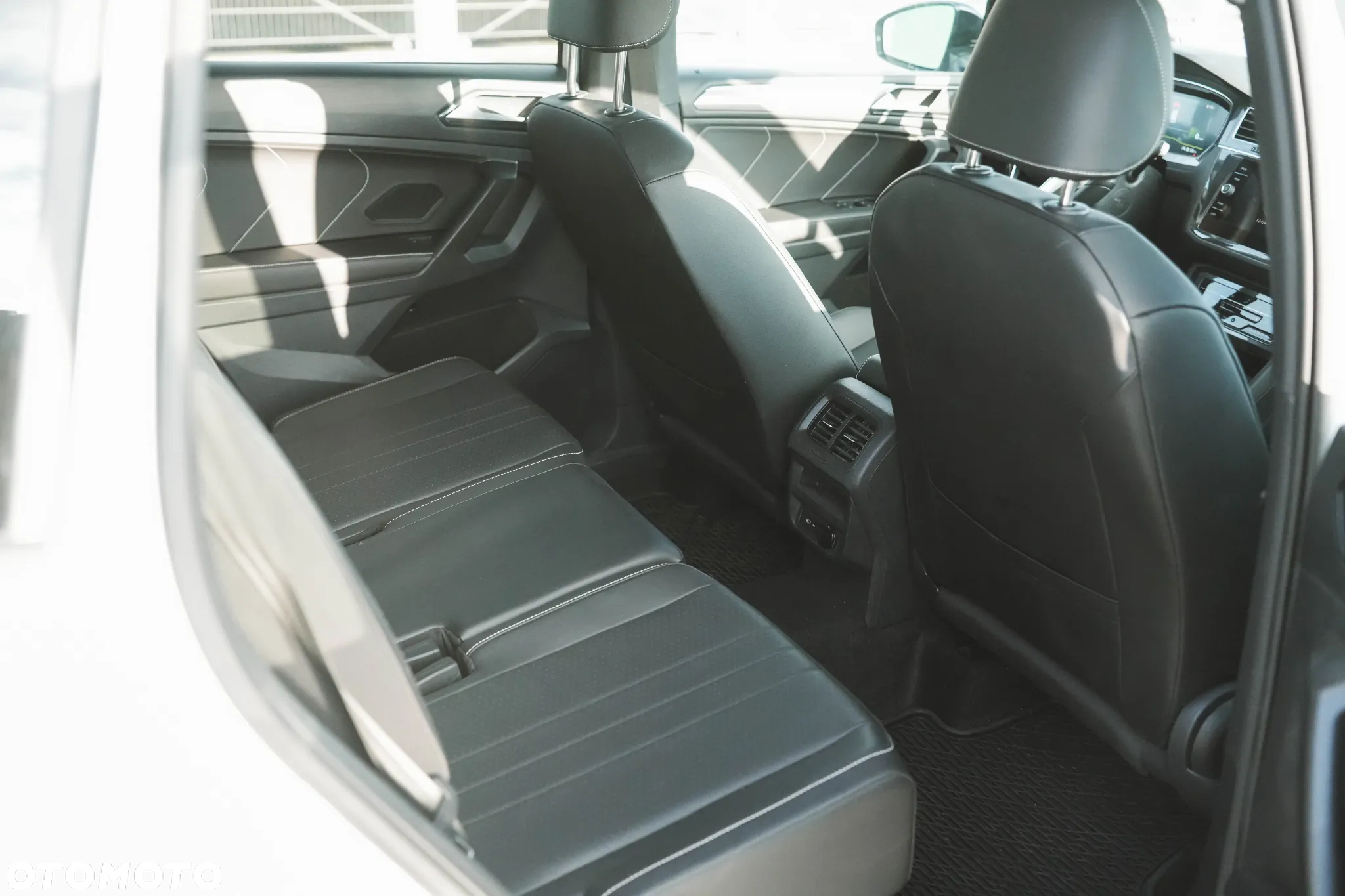 Volkswagen Tiguan Allspace - 36