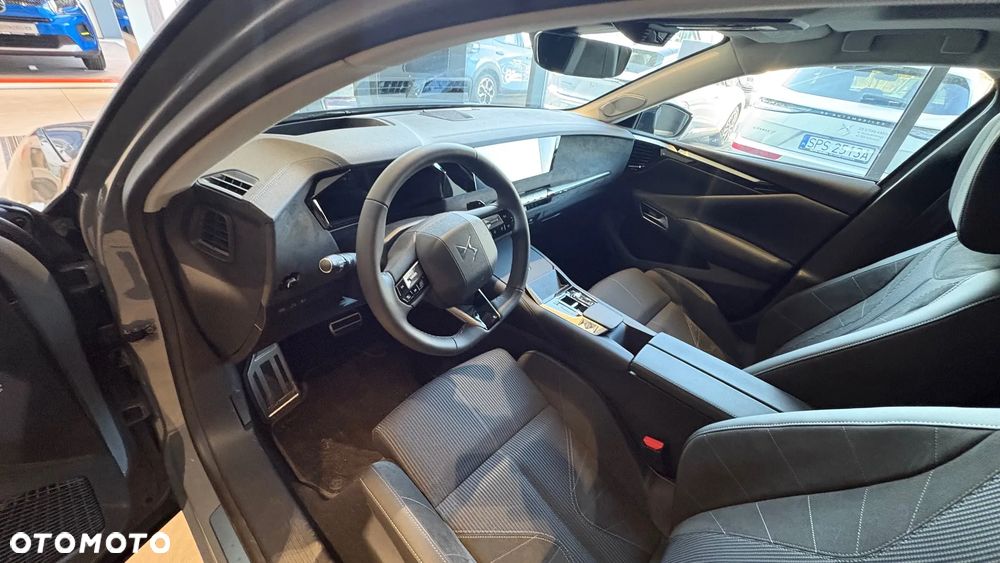 DS Automobiles N°4 E-Tense 58.3kWh Étoile Alcantara - 8