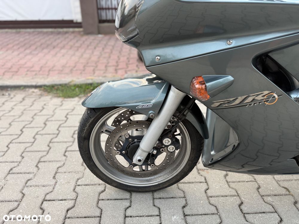Yamaha FJR - 19