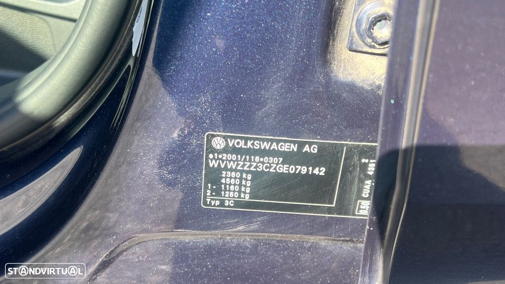 VW Passat Alltrack 2.0 TDi DSG 4Motion - 14