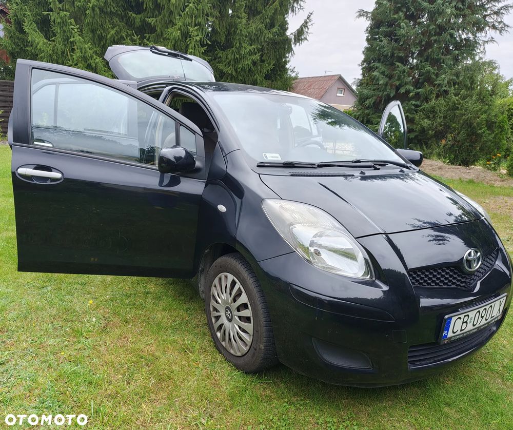 Toyota Yaris 1.33 Luna - 1