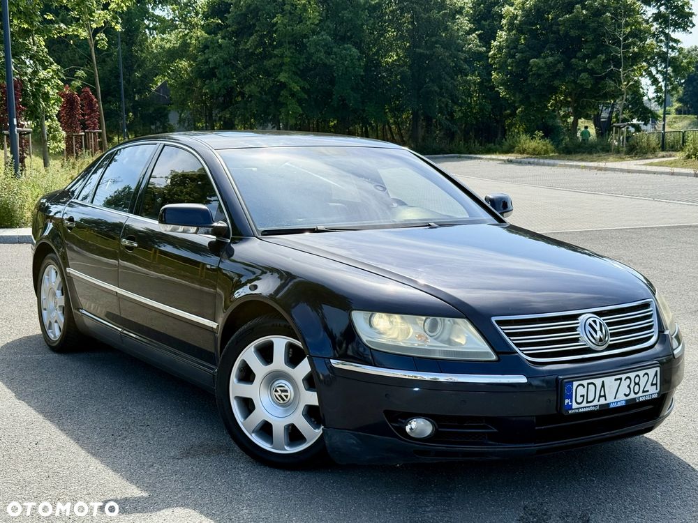 Volkswagen Phaeton - 1