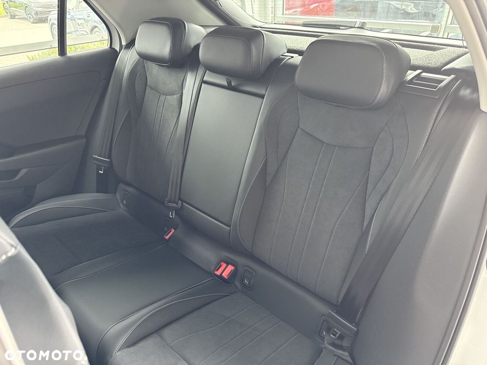 Volkswagen T-Roc 1.5 eTSI Style DSG - 17