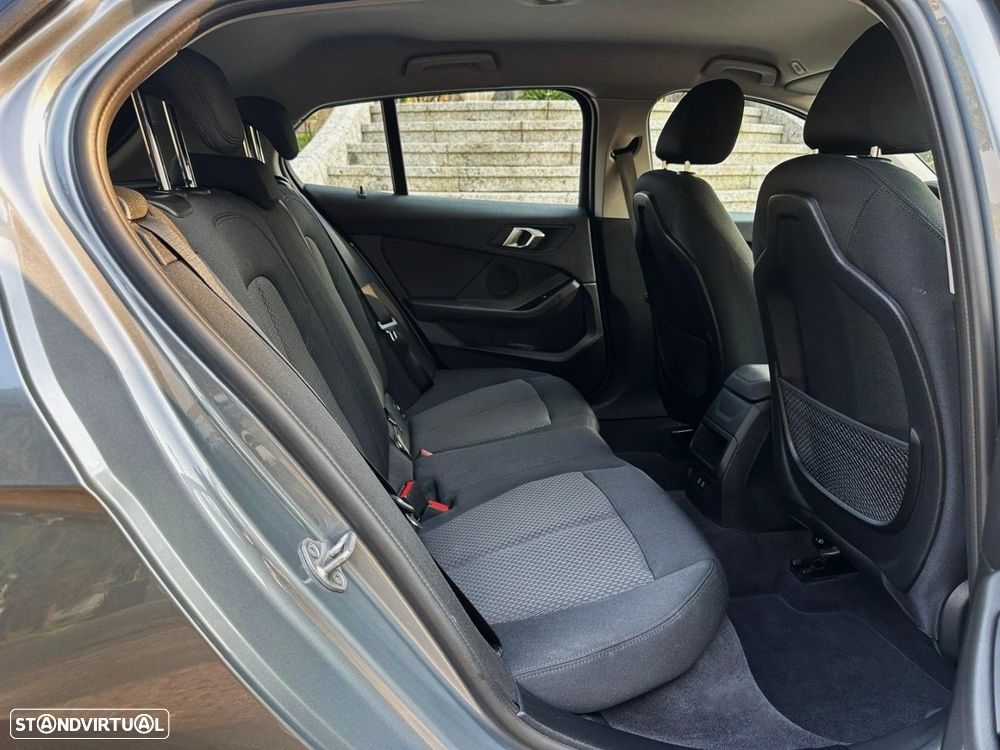 BMW 116 i Aut. Advantage - 13