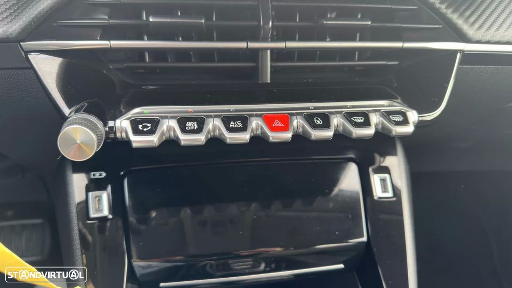 Peugeot 208 1.2 PureTech Allure EAT8 - 18