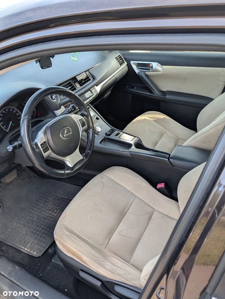 Lexus CT - 6