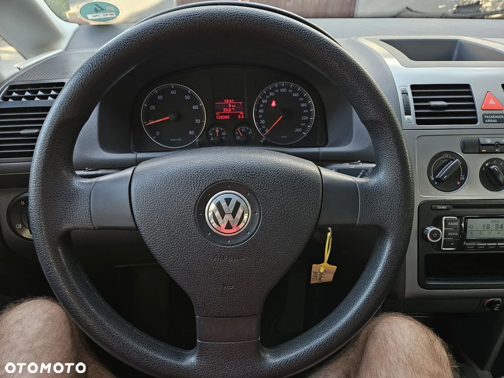 Volkswagen Touran 1.6 Freestyle - 7