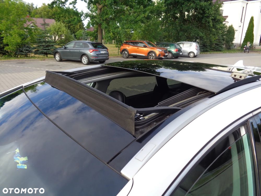 Hyundai i40 Kombi 1.7 CRDi DCT Premium - 18