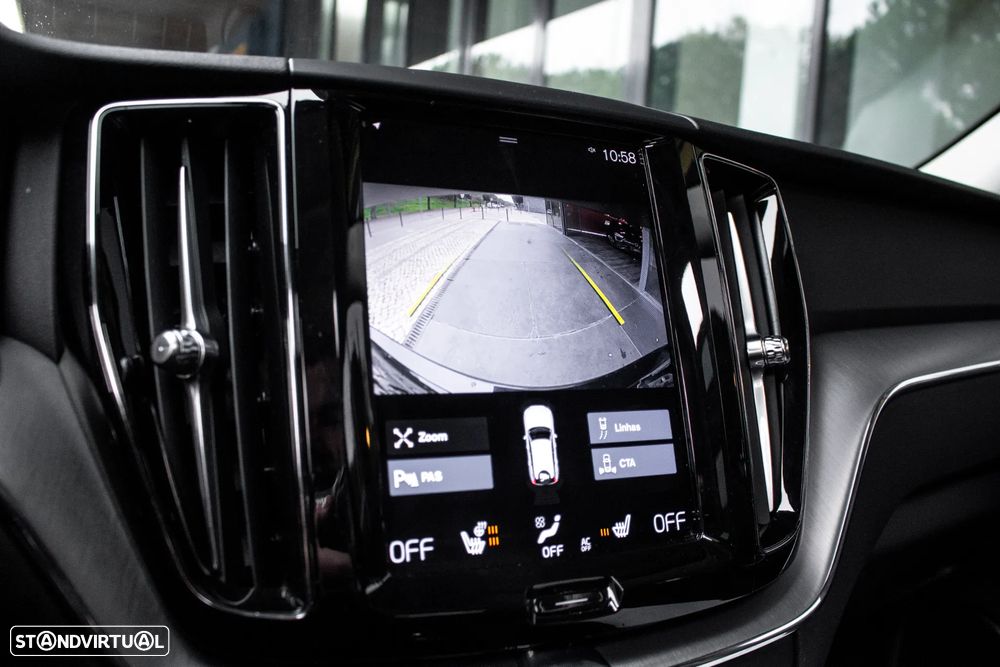 Volvo XC 60 2.0 T8 PHEV Momentum AWD - 49